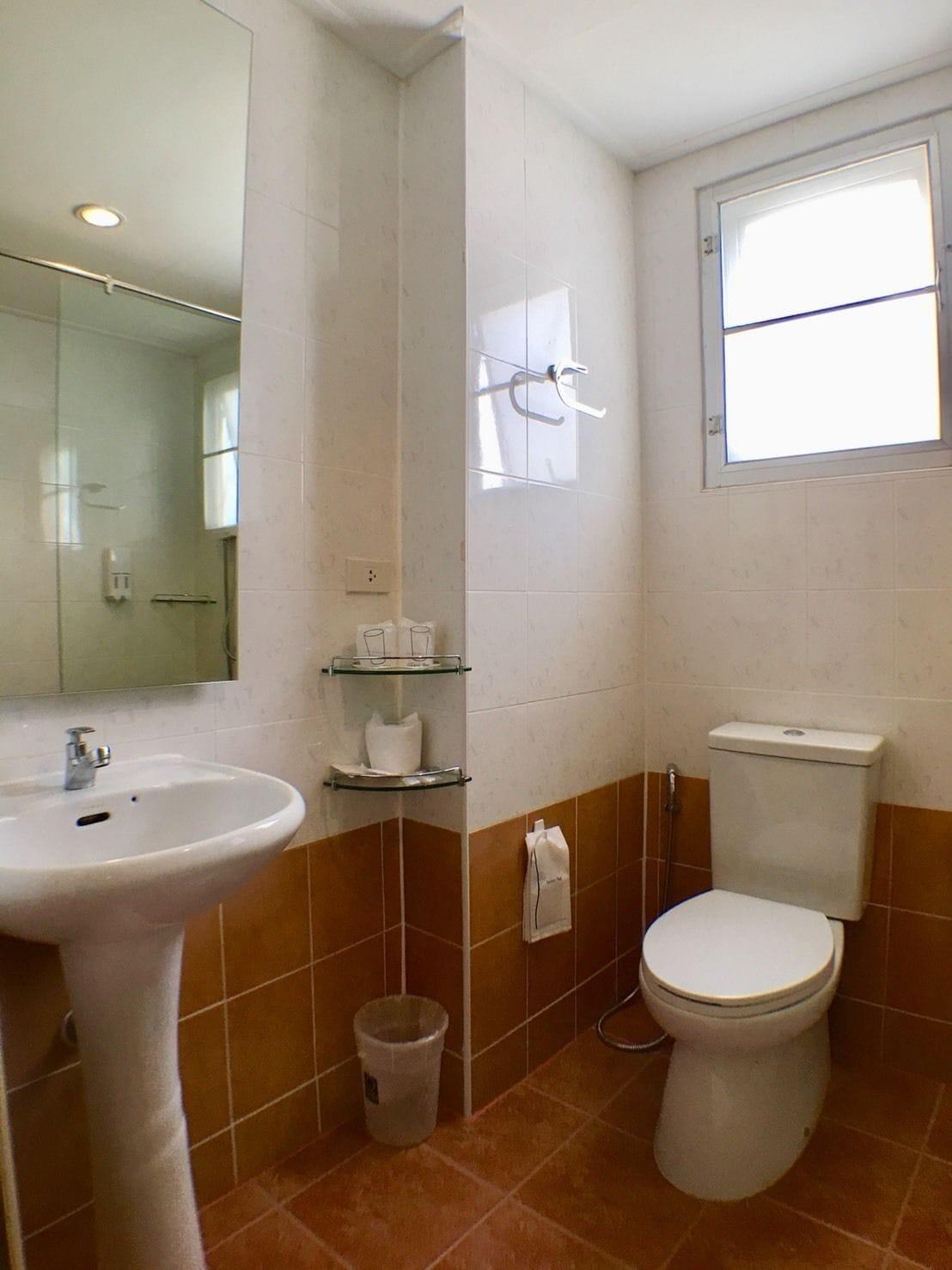 Trat Center Hotel Ngoại thất bức ảnh