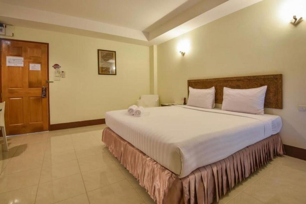 Trat Center Hotel Ngoại thất bức ảnh