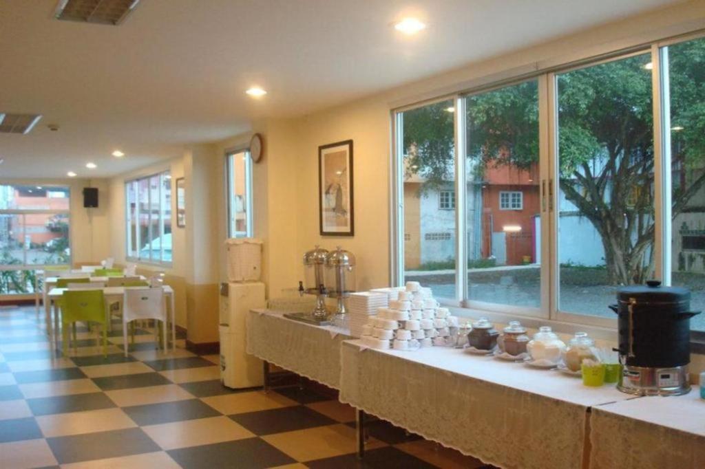 Trat Center Hotel Ngoại thất bức ảnh
