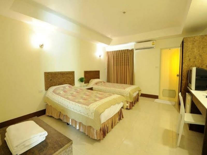 Trat Center Hotel Ngoại thất bức ảnh